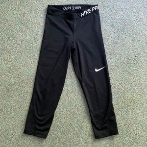 Nike Pro cropped black leggings.